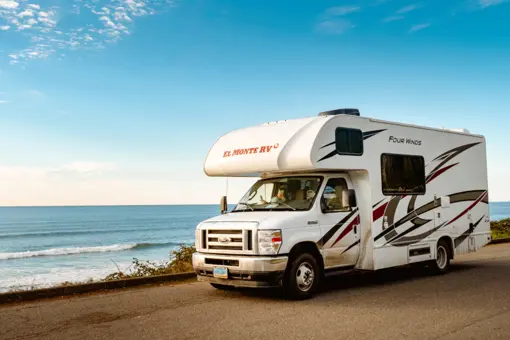 El Monte Class C Small - autocamper i USA