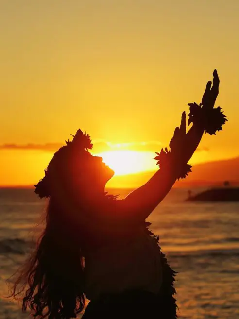 hula-shows-luaus-.jpg