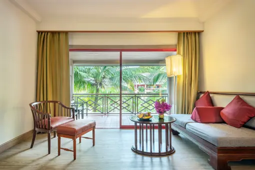 Deluxe Room 13