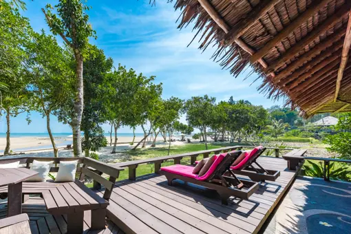 One Bed Beachfront 01