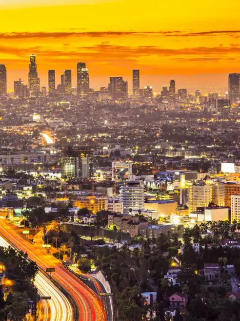 rejseplan-californien-los-angeles-skyline-at-sunset.jpg
