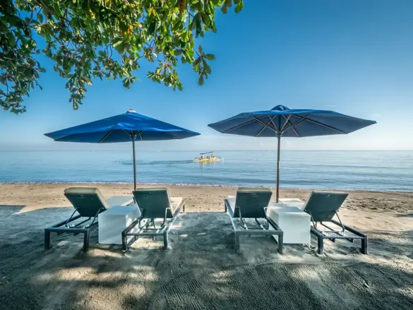 0016 Beach