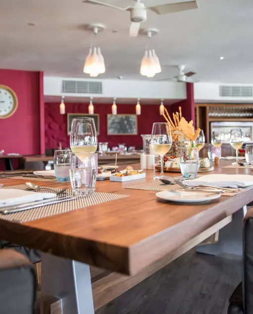 La Pirogue Bar Van Der Stel Wine Bar 5 Jpg