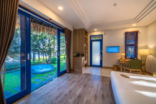 Bungalow Jacuzzi 1
