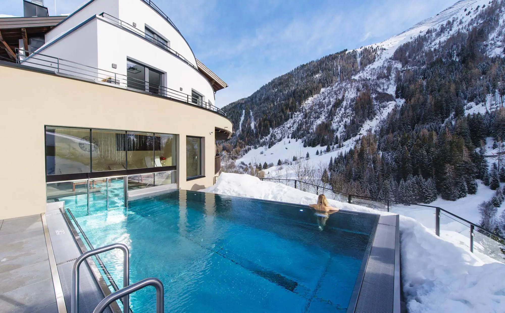 Grischuna Pool