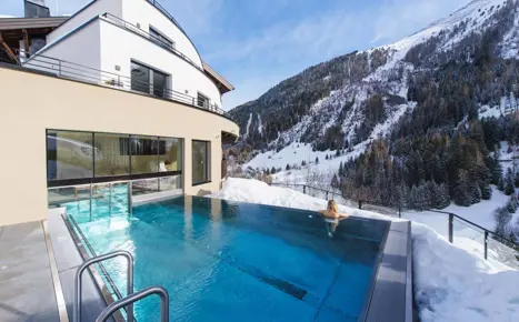 Grischuna Pool