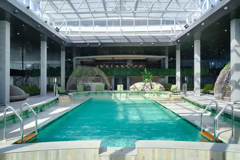 MSC World America Botanic Garden Pool