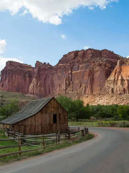 gifford-barn-capitol-reef-national-park-uot.jpeg