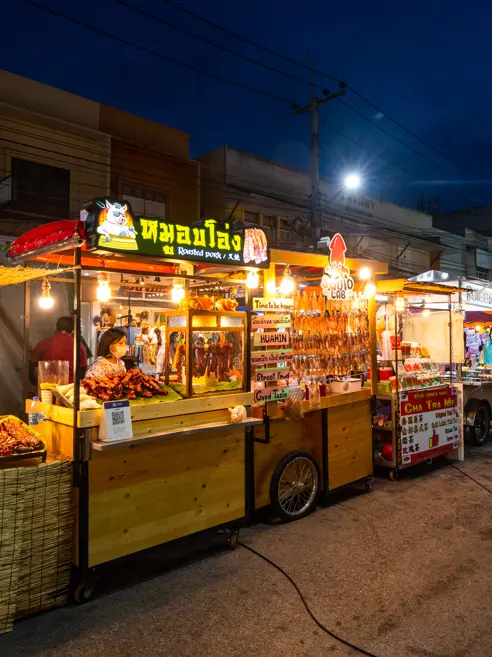 Prachuap Khiri Khan Hua Hin Night Market (ตลาดโต้รุ่งหัวหิน) 217351PN