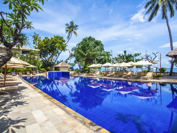 0025 Main Pool