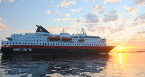 Ms Richard With Norway13 1125 600Px