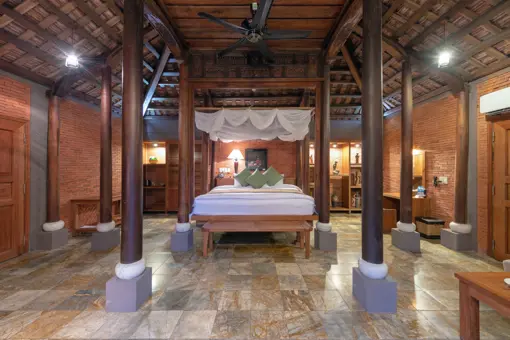 Pool House (2)