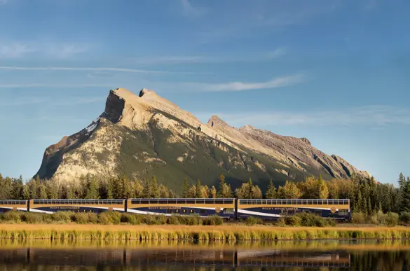 Canada Rocky Mountaineer Vermillion Train