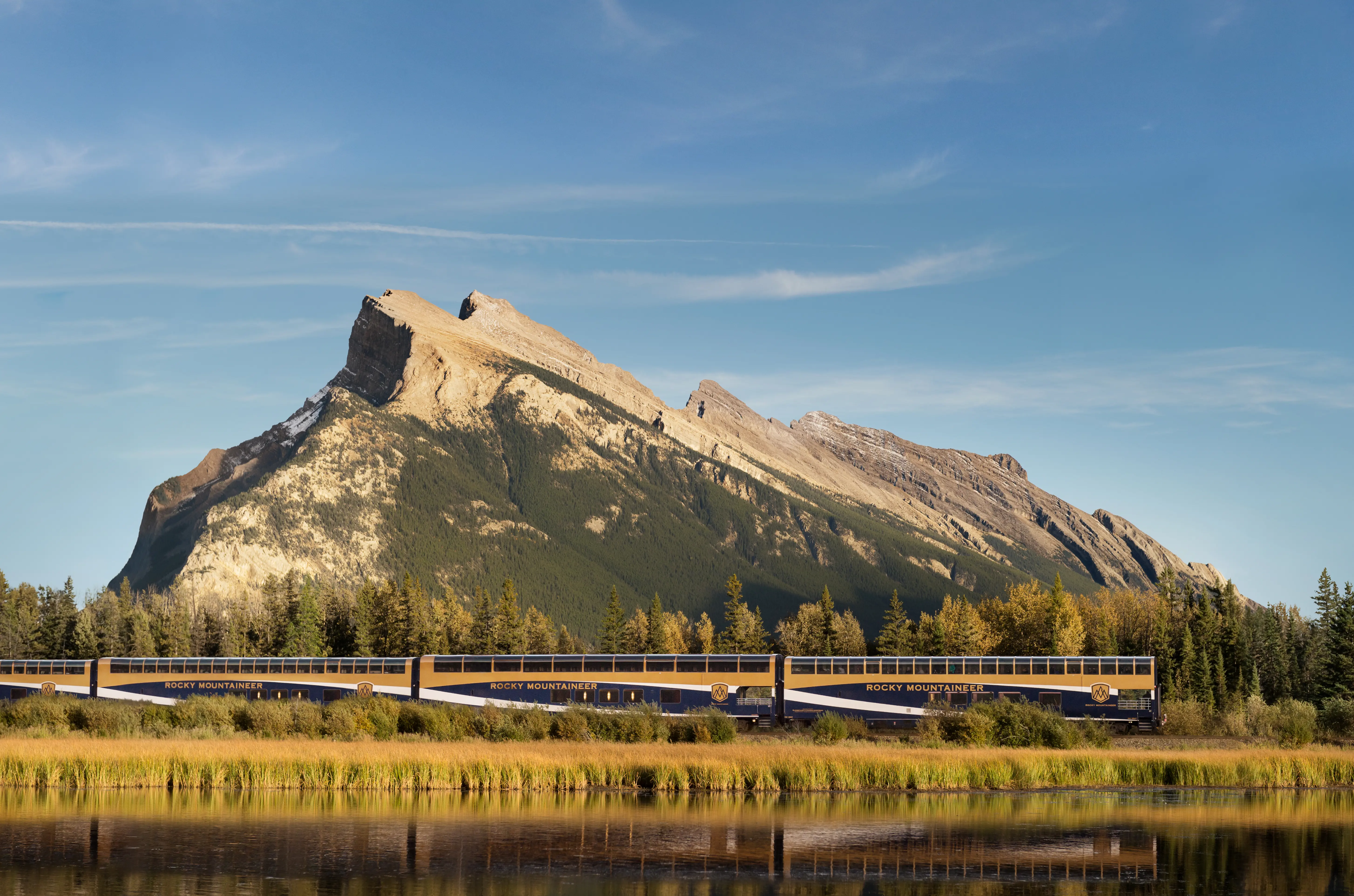 Canada Rocky Mountaineer Vermillion Train