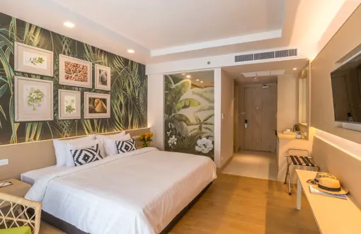 Deluxe Sea View Room 05 Scaled