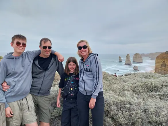 Familie ved apostlene i Australien