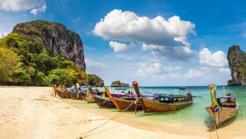 Poda Island nær Krabi i Thailand