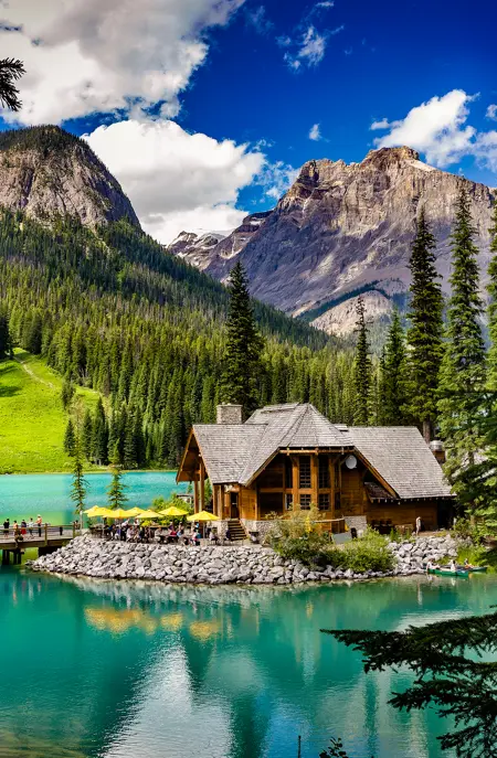 Canada British Columbia Emerald Lake Lodge (5)