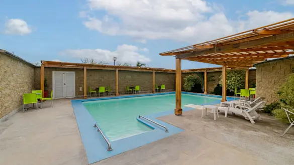 Xe Iztxs Iztxs Swimming Pool32435 07863 Wide Hor