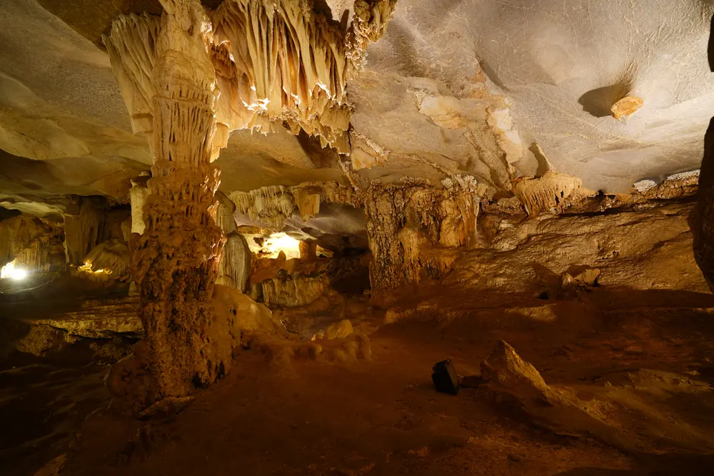 Thien Canh Son-grotte i Vietnam