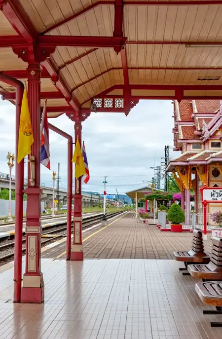 Prachuap Khiri Khan Hua Hin Railway Station (สถานีรถไฟหัวหิน) 215109DK