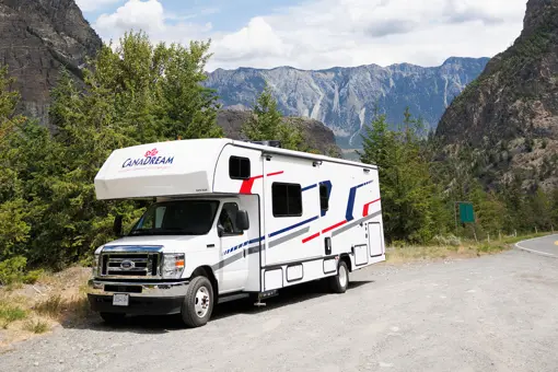 Maxi Plus Motorhome fra CanaDream i Canada