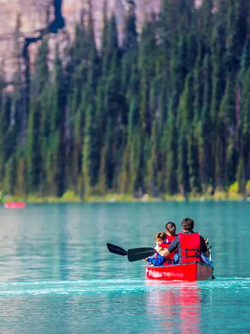 Inspiration Canada Banff Sightseeing Kajak