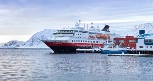 At The Quay In Honningsv G Ms Nordkapp 1225 600Px