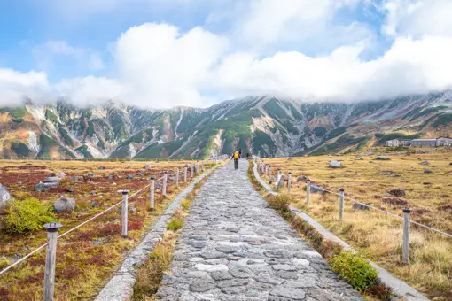 Tateyama Kurobe Alpine Route i Japan