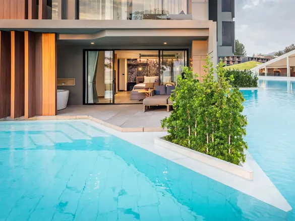 Pool Access Grand Seaview 06