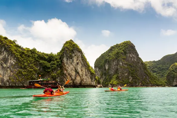 Kajaktur i Halong Bay, Vietnam