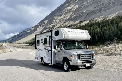 Fraserway autocamper C-small Canada