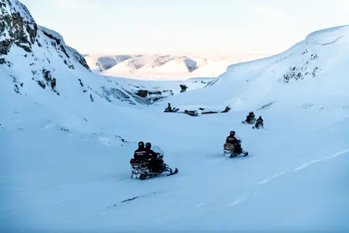 SNOWMOBILE TO TEMPELFJORDEN HURTIGRUTENSVALBARD PHOTO JACKSCORNER 7440 15415827 Photo Thomas Griesbeck