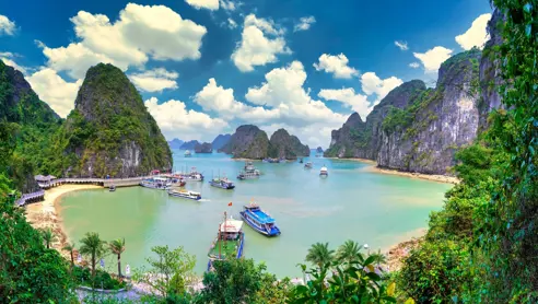 Halong Bay i Vietnam
