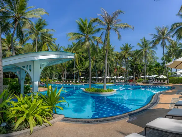 Chbr Swimming Pool 08