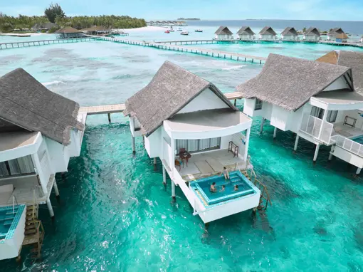 05 Cirm Premium Sunset Overwater Villa 10