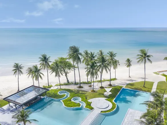 Crs Overview Main Pool 01