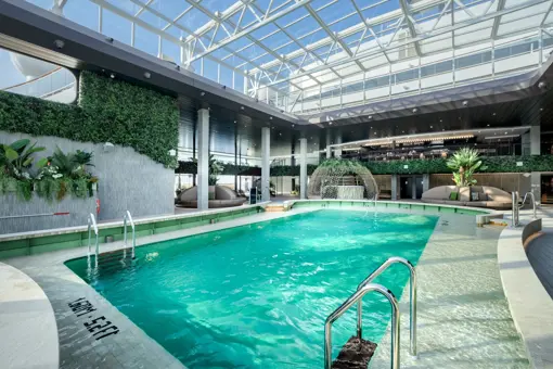 Botanic Garden Pool With Retractable Roof