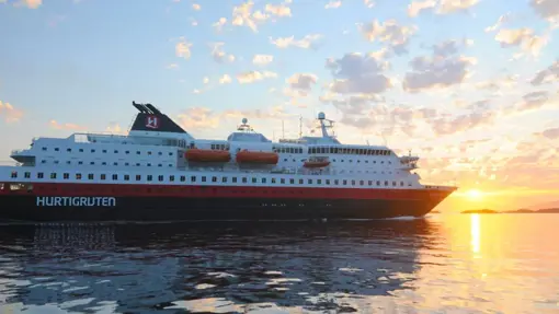Ms Richard With Norway13 1125 600Px