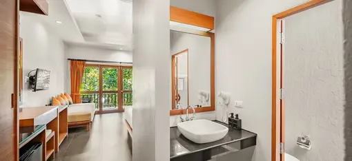 Deluxe Building