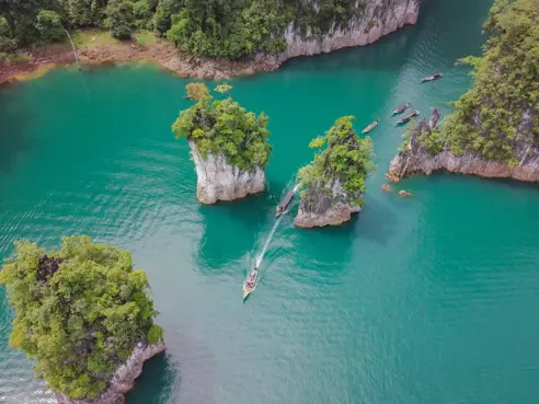 Ratchaprapa Dam, Khao Sok i Thailand