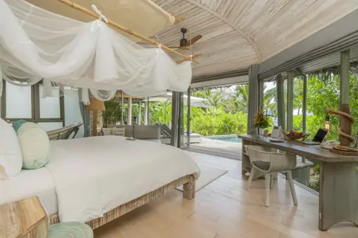 Beachfront Pool Villa 9 3