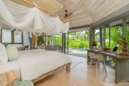 Beachfront Pool Villa 9 3