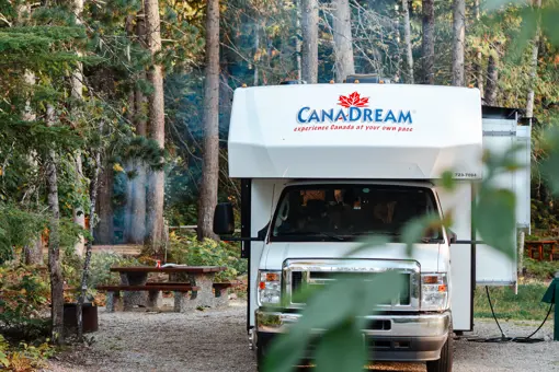 Midi Motorhome MHB Canada Exterior 006