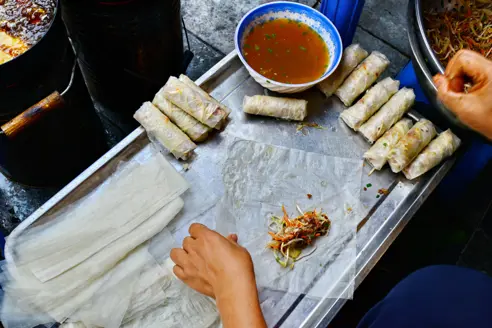 Streetfood forårsruller Vietnam