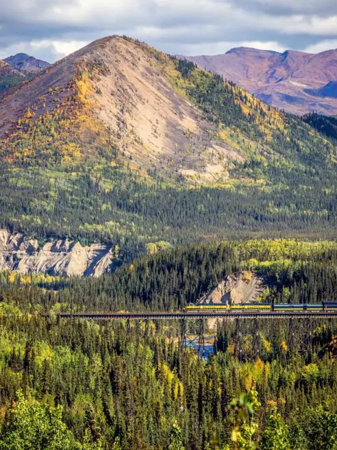 inspiration-alaska-train-to-denali.jpg